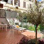 Garage-Netflix-Wifi Garden Suite